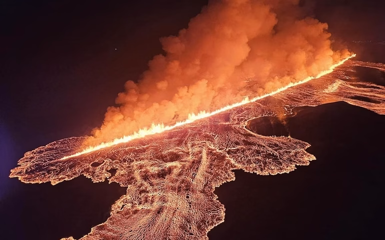 Islândia: vulcão entra em erupção pela sexta vez desde dezembro