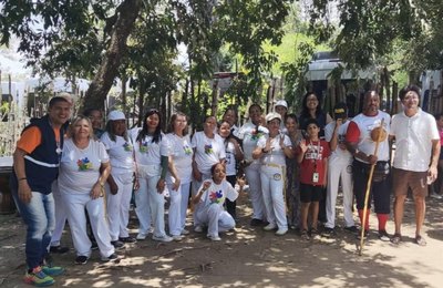 Grupo de capoeiristas do Serviço de Convivência visita Serra da Barriga