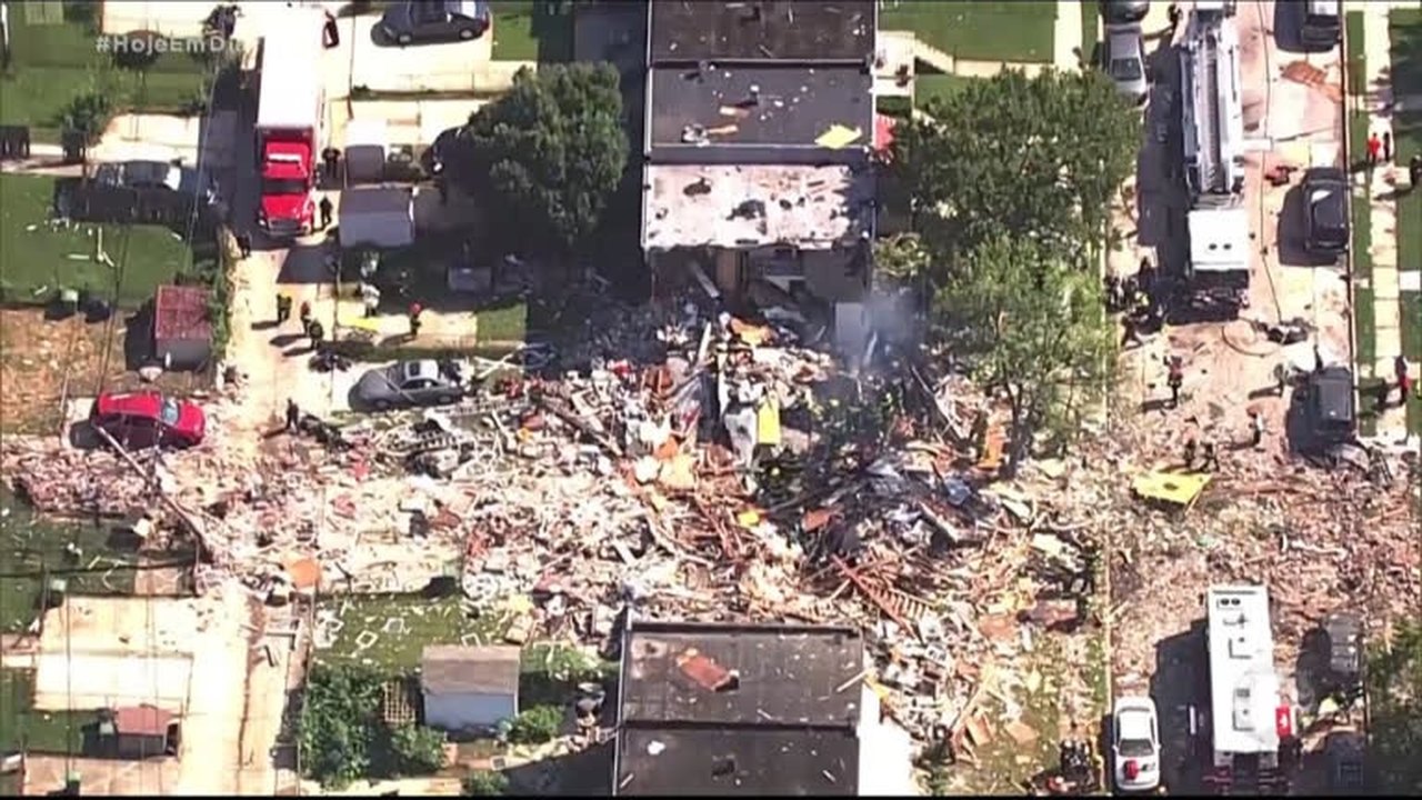 Polícia investiga se vazamento de gás causou explosão que destruiu casas e matou 5, nos EUA; veja vídeo