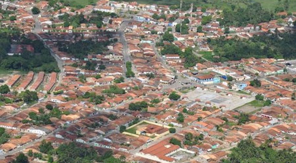 Mulher é encontrada morta perto de igreja em Santo Amaro das Brotas