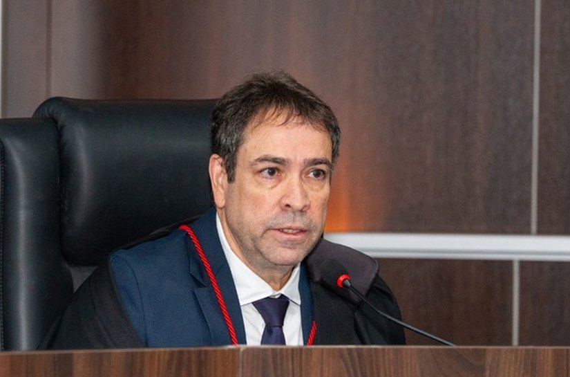 TRE/AL determina remoção de propaganda eleitoral com associação a acusação criminal