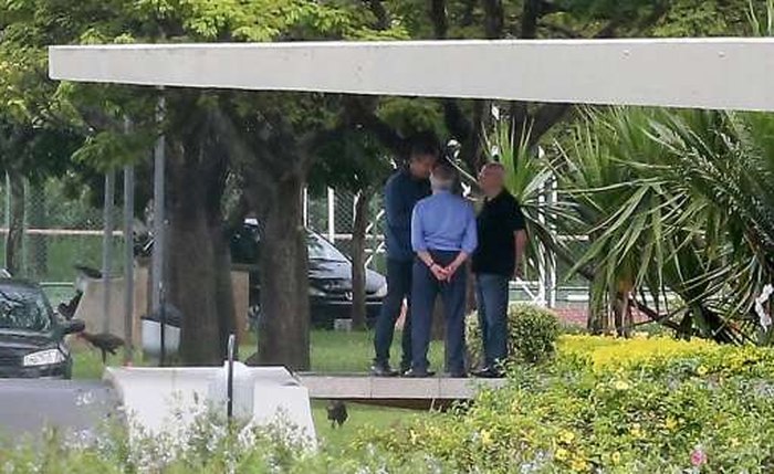 © Fornecido por Estadão O presidente Michel Temer se encontrou com o deputado Rogério Rosso (PSD-DF) neste domingo, 11.