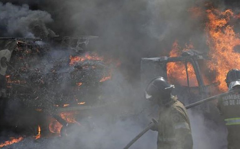 Guerra entre facções tem 45 presos no Rio; dez veículos foram incendiados