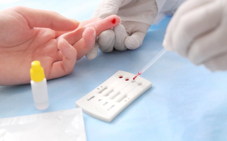 Alta no registro de sífilis no Brasil ocorre devido à falta de busca por tratamento, aponta enfermeiro