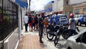 assassinato-homem-foto-pe-embaixo-noticias-270421.jpg / Foto: Redes sociais