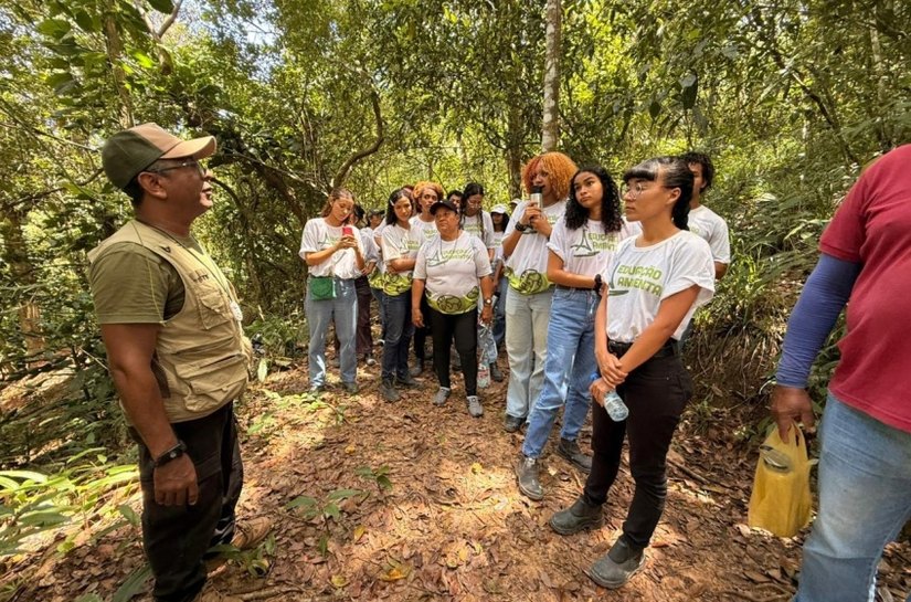 Servidores da Alurb celebraram o Dia do Educador Ambiental em meio à natureza