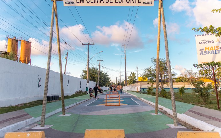 Prefeitura amplia áreas de convívio e incentiva mobilidade ativa na capital