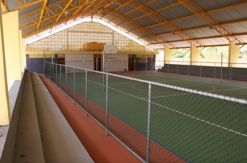 Governo inaugura ginásio esportivo da Escola Estadual Dom Constantino Luers
