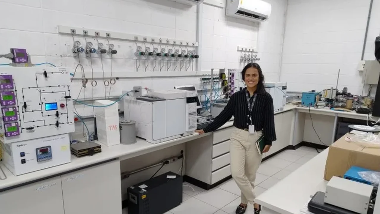 Com toda formação acadêmica na Ufal, egressa se torna pesquisadora do setor nuclear