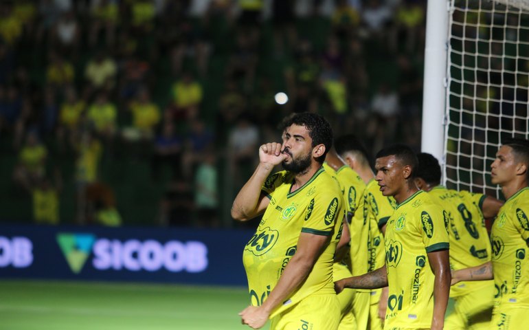 Mirassol vence o Londrina, chega a 3ª vitória seguida e encosta no G-4 da Série B