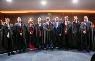 Presidente do TJAL prestigia posse de desembargador Klever Loureiro no TRE/AL