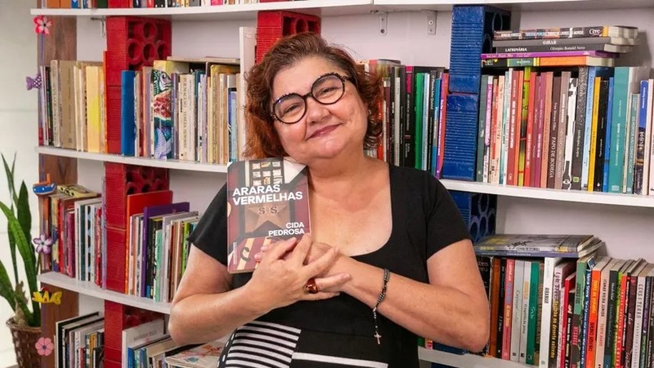 Vencedora do Prêmio Jabuti, Cida Pedrosa vem a Maceió para lançamento de seu novo livro