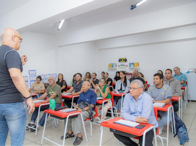 Núcleo de Línguas retoma atividades para mais de 200 estudantes