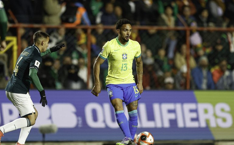 Lateral Vitinho é convocado para defender a seleção brasileira