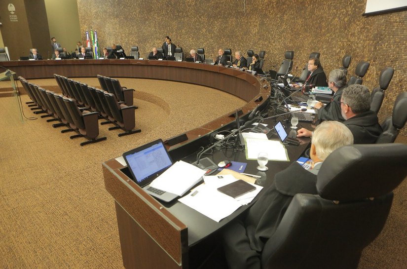 TJ de Alagoas adia votação do processo que reduz taxas cartoriais