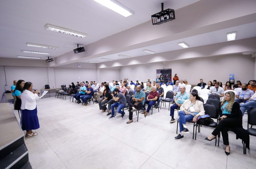 Prefeitura de Palmeira renova convênio com Crea-AL e sedia Encontro Microrregional de Engenharia