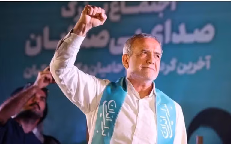 Irã rejeita negociações sob pressão e exige fim de bloqueio, afirma presidente