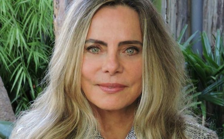 Bruna Lombardi: &#8216;Felicidade é ato de resistência&#8217;