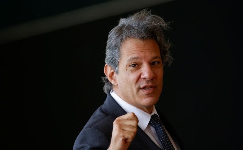 Após reunião com Lula, Haddad diz que Orçamento para Bolsa Família está garantido