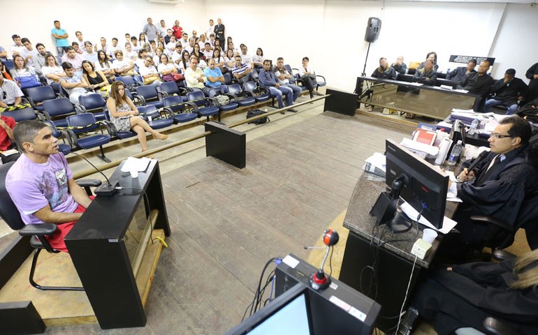 Réus do &#8220;Caso Grilo&#8221; são condenados a 27 e 21 anos em Maceió