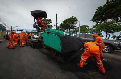 Infraestrutura inicia obras para renovar pavimentação da Avenida da Paz