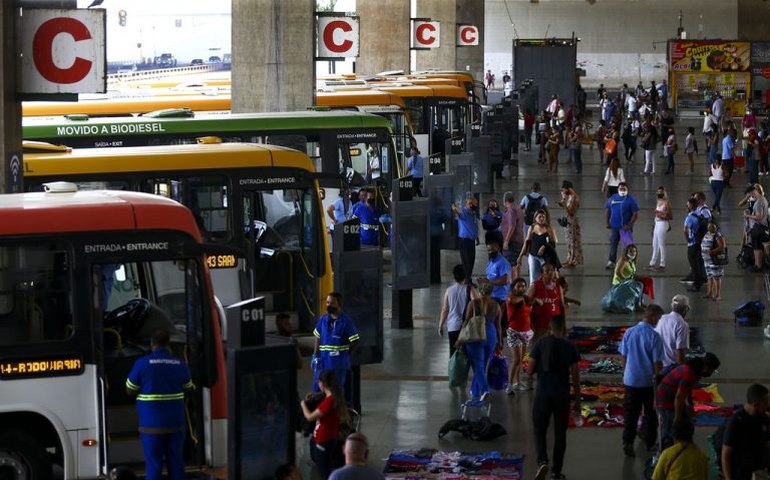 Comissões debatem proposta para efetivar o direito ao transporte