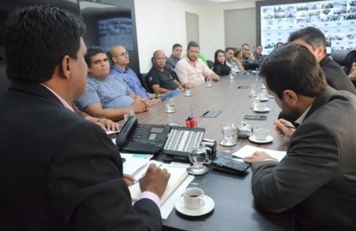 Seris e OAB traçam ações para melhorar atendimento jurídico nos presídios