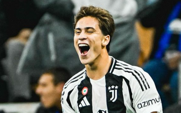 Atacante turco de 19 anos marca 2, e Juventus arranca empate com a Inter de Milão em 4 a 4