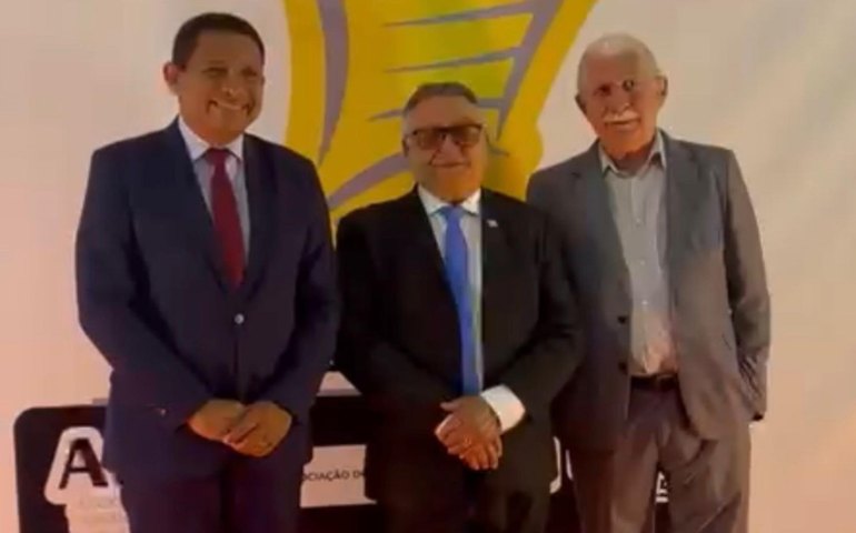 Estado prestigia homenagem da Associação dos Supermercados às redes de varejo