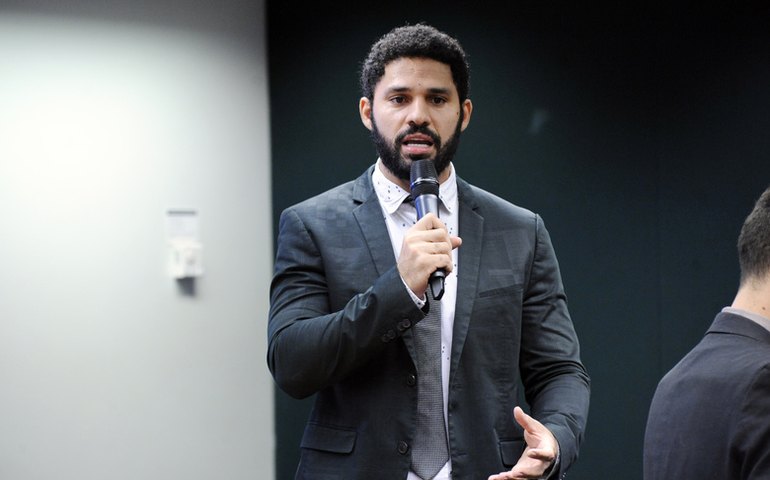 David Miranda vai trocar PSOL pelo PDT