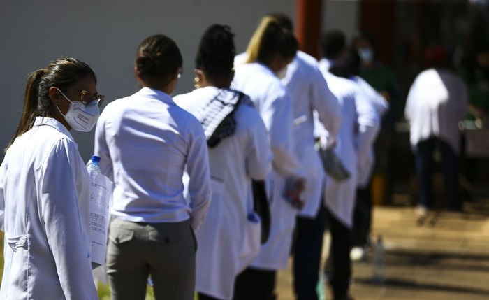Primeira etapa do Revalida 2023 será aplicada no dia 5 de março Primeira etapa do Revalida 2023 será aplicada no dia 5 de março