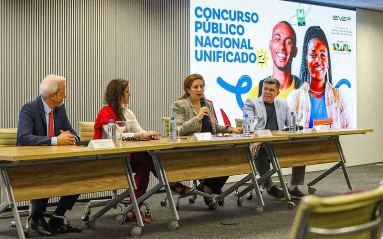 CPNU consolida política pública de recomposição da força de trabalho federal