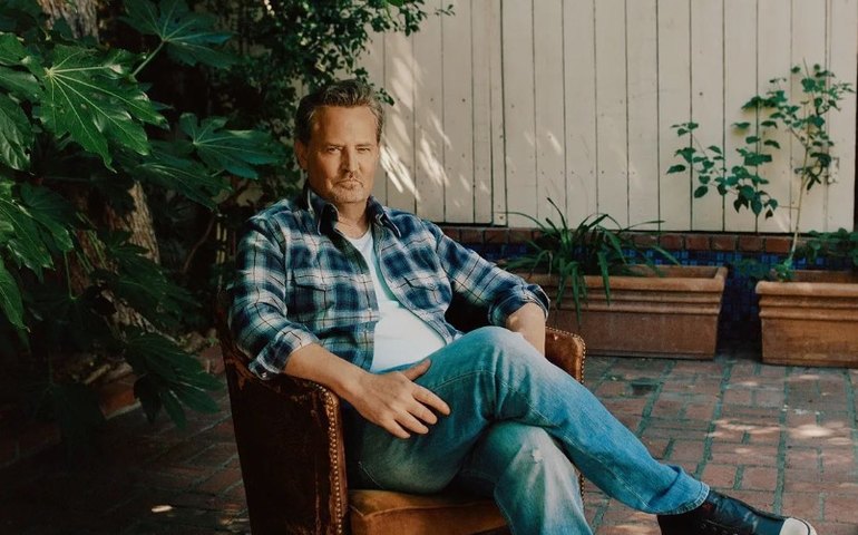 Matthew Perry: ator de 'Friends' namorou mais famosas além de Julia Roberts