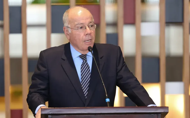 Mundo testemunha desglobalização, protecionismo, fragmentação e barreiras, diz Mauro Vieira