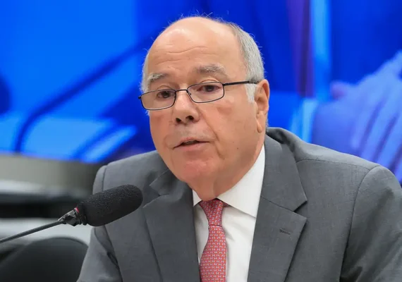 Prefeitos brasileiros conseguem atravessar fronteira para Jordânia