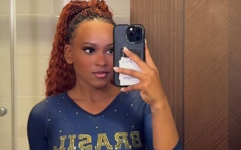 Tranquilidade de Rebeca Andrade, ouro nas Olimpíadas, surpreende e vira meme: 'Pessoa mais calma do mundo'