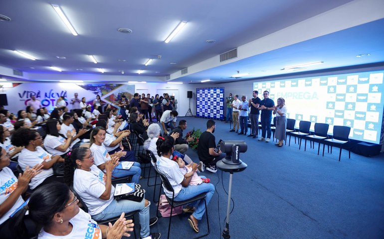 Emprega Mais Alagoas ultrapassa a marca de mil trabalhadores qualificados nos últimos 12 meses