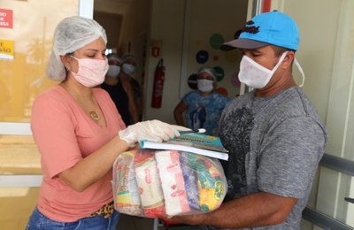 Prefeitura de Marechal inicia entrega de kits merenda nas escolas municipais