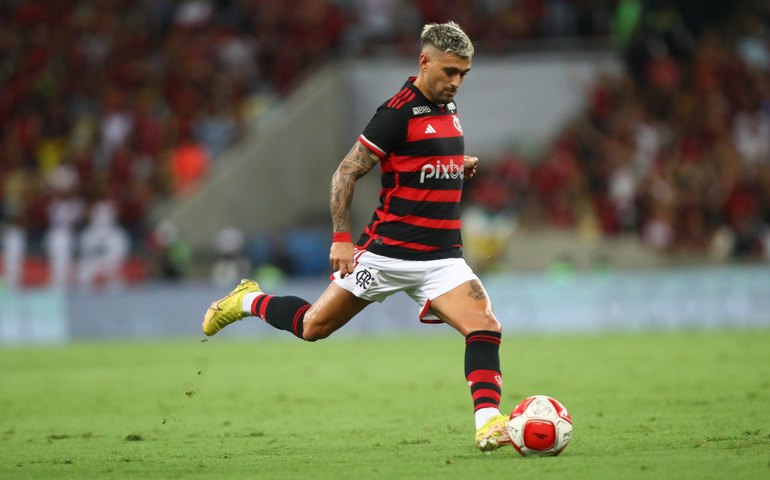 Flamengo derrota Botafogo em clássico ruim do Carioca diante de Dorival Júnior