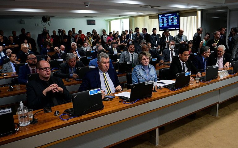 CAE aprova compensação a estados por manutenção de obras federais