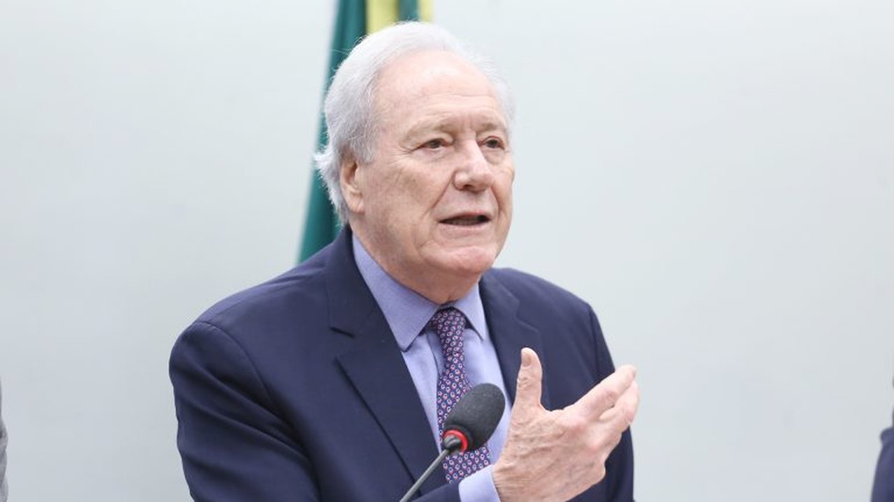 Lewandowski diz que Castro foi 'enfático' em descartar GLO no Rio