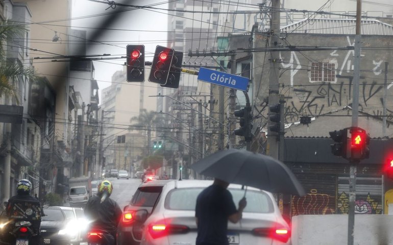 Inmet prevê chuva acima da média no Sudeste, GO, MT, AC, RR e AM