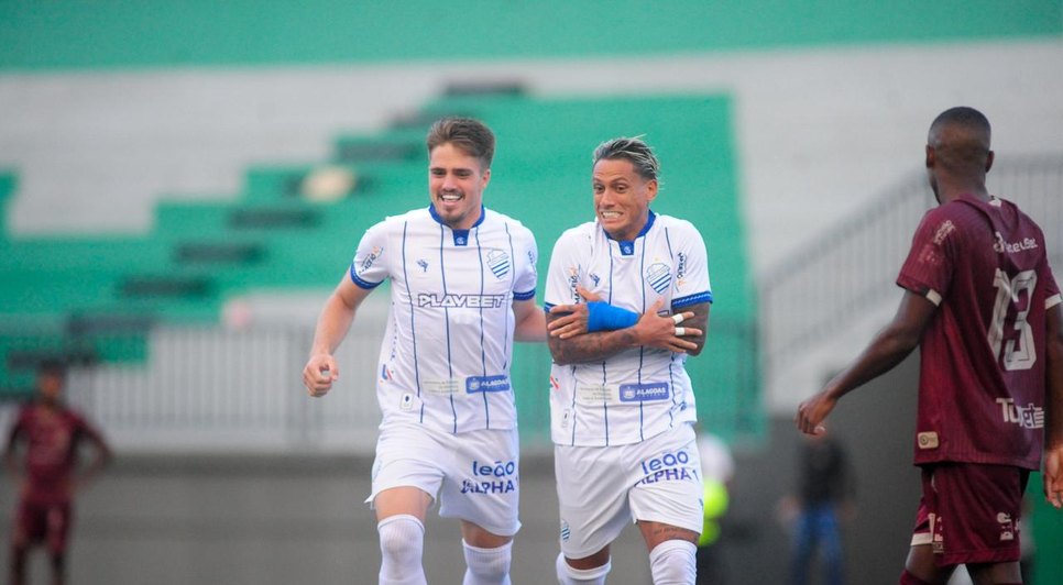 Dudu Figueiredo marcou um dos gols da vitória azulina / Foto: ASCOM CSA