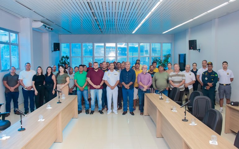 Capitania dos Portos de Alagoas leva serviços essenciais a pescadores de Coruripe