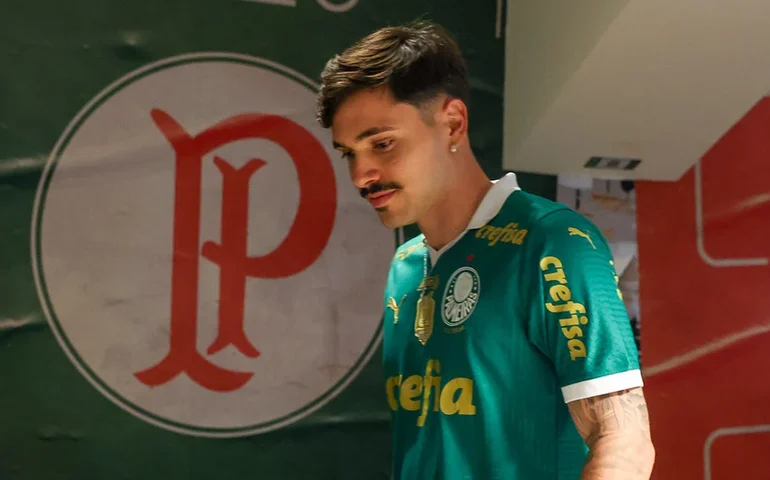 Maurício exalta regularidade do Palmeiras e projeta reta final do Brasileiro: 'Briga acirrada'