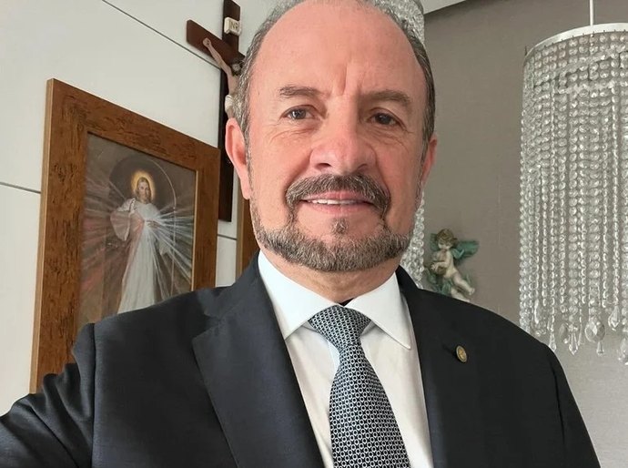 Utilidade Pública: Antonio Albuquerque garante reconhecimento a cooperativa de agricultores de Santana do Mundaú