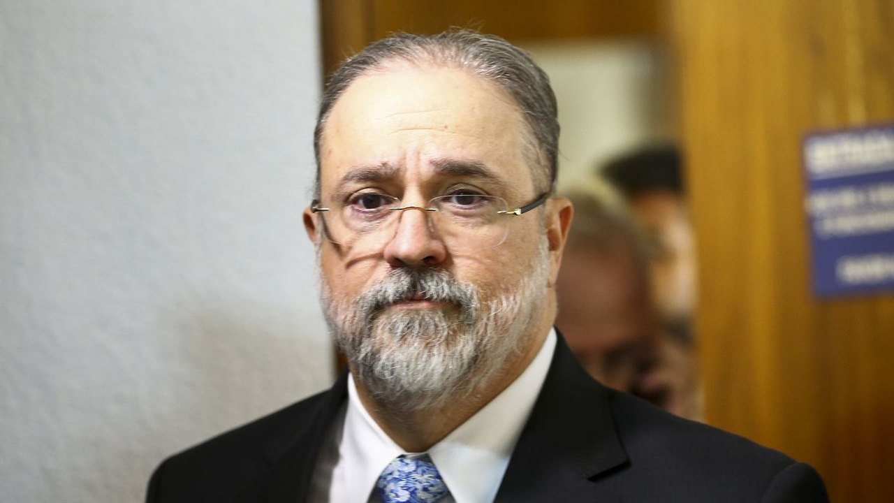 Aras pede ao STF suspensão imediata de indulto que beneficiou PMs do Carandiru