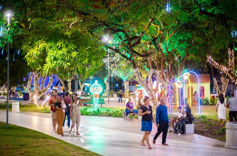 Vilas temáticas movimentam praças revitalizadas e impulsionam a economia em Maceió