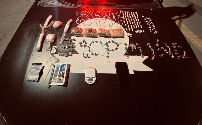 Polícia Militar prende dois suspeitos de tráfico de drogas em Chã Preta