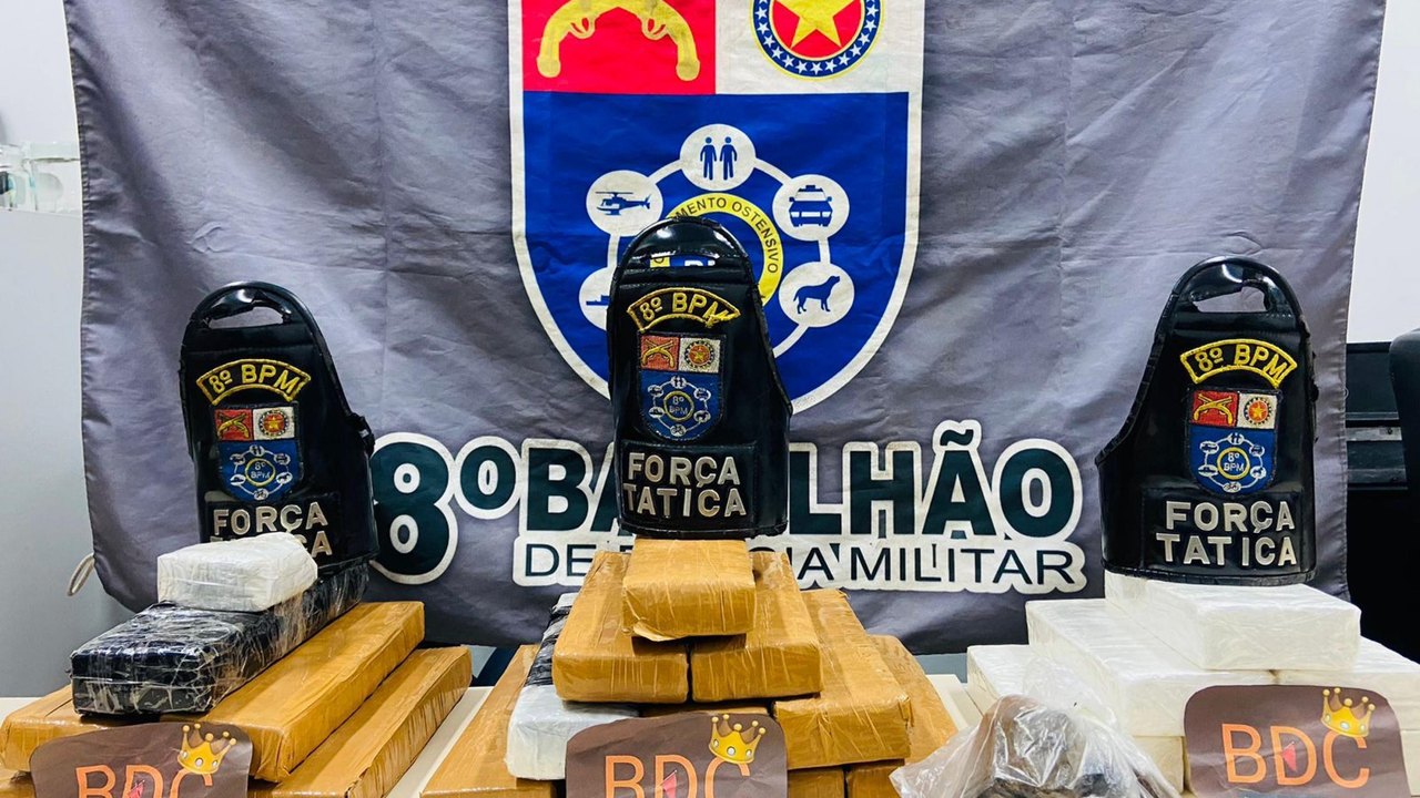 Polícia Militar apreende 20 Kg de drogas em residência que funcionava como depósito para abastecer o tráfico em Rio Largo